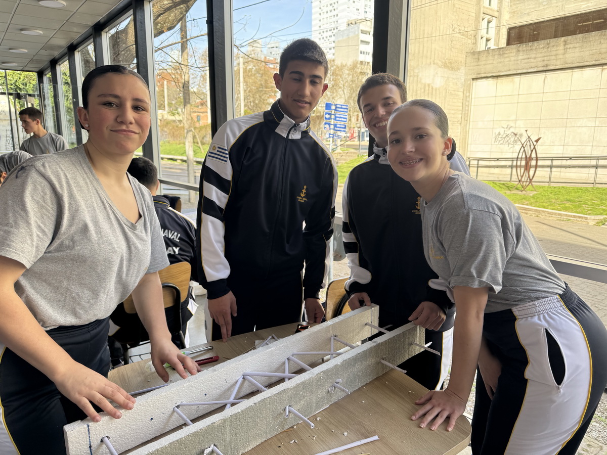 Puentes Secundaria Foto archivo