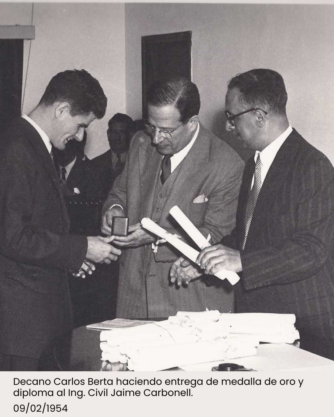 Entrega medalla Carbonell